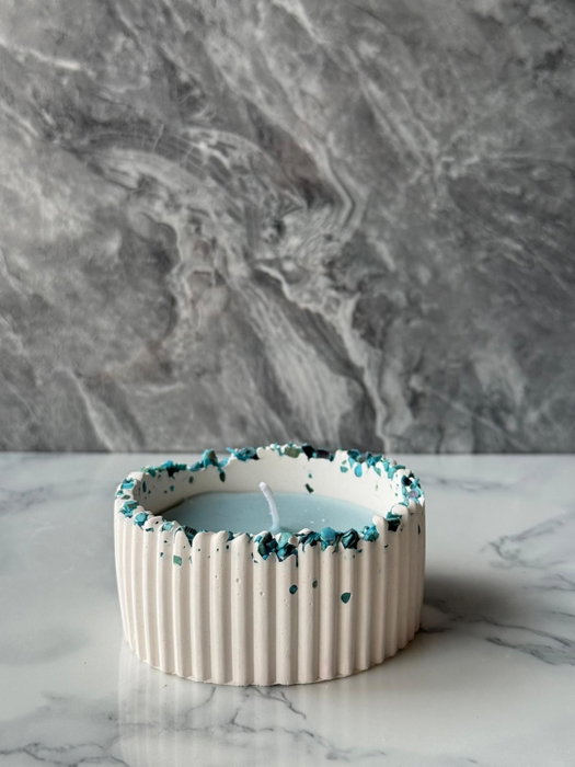 Aberto Design Vela 2TM de Concreto 100% Soya Azul y Blanco para Crear Atmósfera Relajante 8 x 5 x 8 cm
